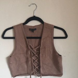 Kendall Kylie crop top